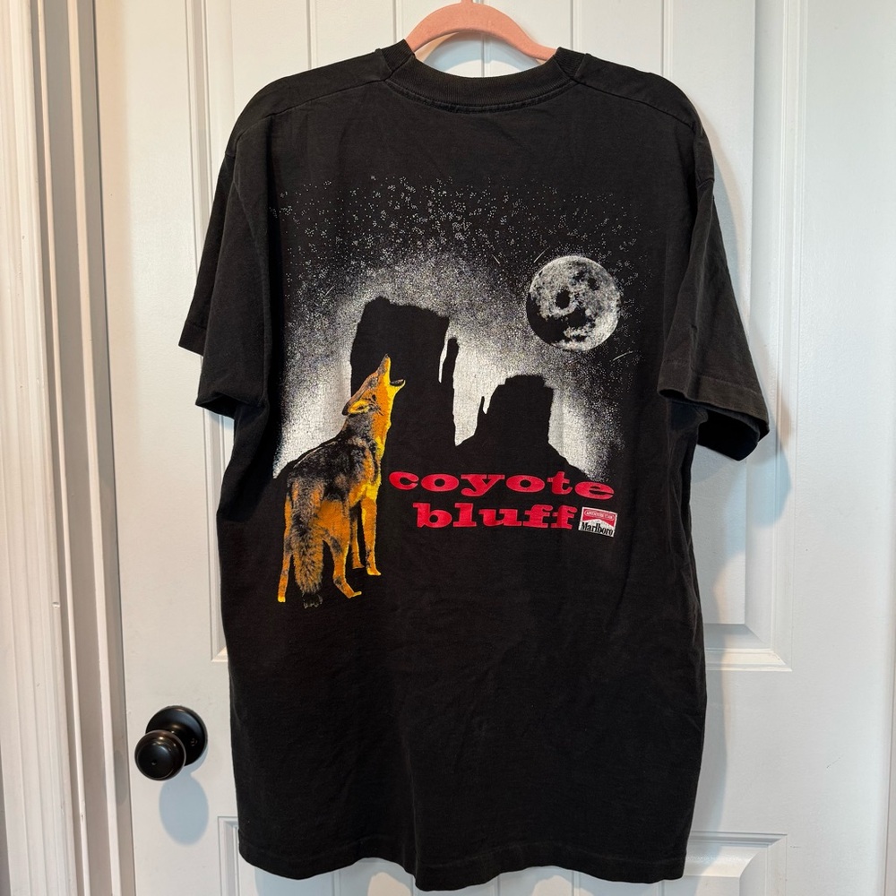 Rare Vintage Black Marlboro Coyote Bluff Graphic T-Shirt Size XL